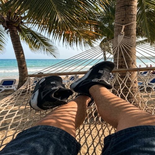 Jordan Retro 4 Negro jaspiado 