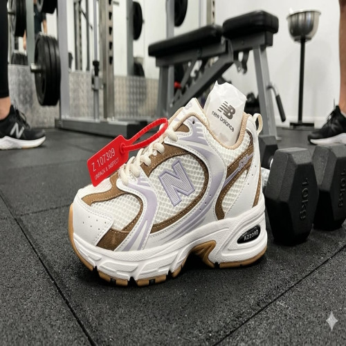 New Balance Beige/Café 