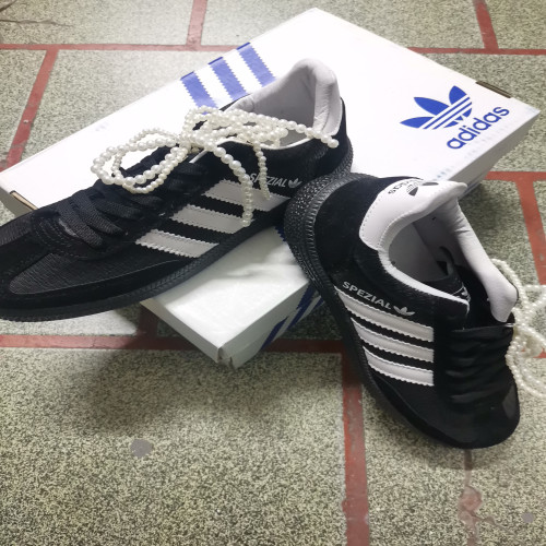 Samba Negro blanco 
