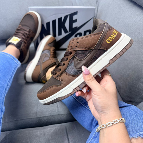 Nike Café Latte coach