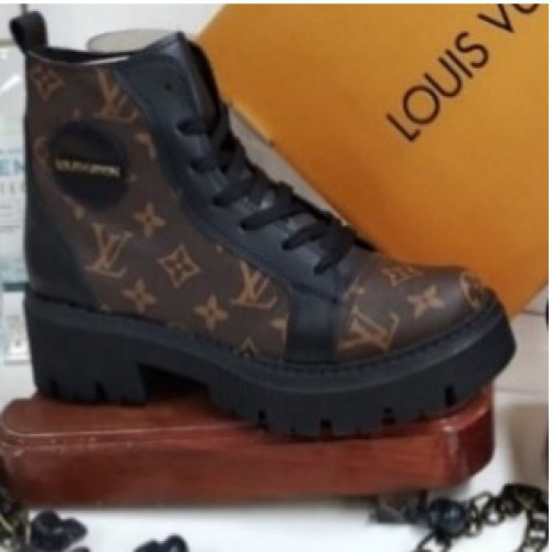 BOTA LOUIS VUITTON CAFÉ