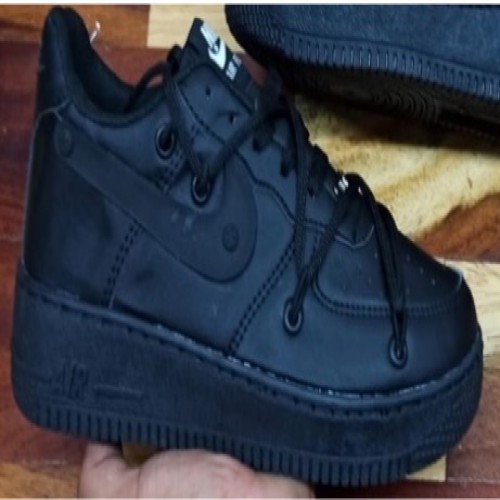 AF1 CHOCLO NEGRO CUERDA